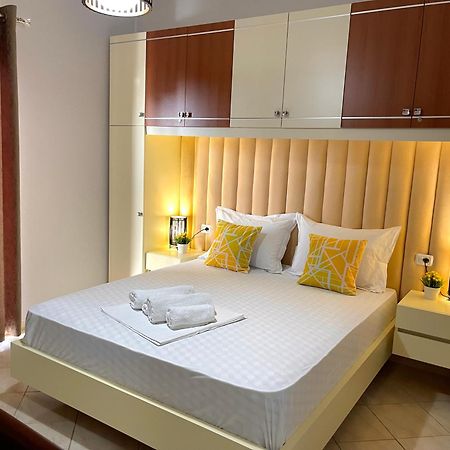 Melina Apartments Sarandë Buitenkant foto