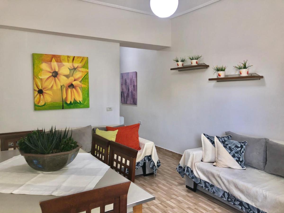 Melina Apartments Sarandë Buitenkant foto