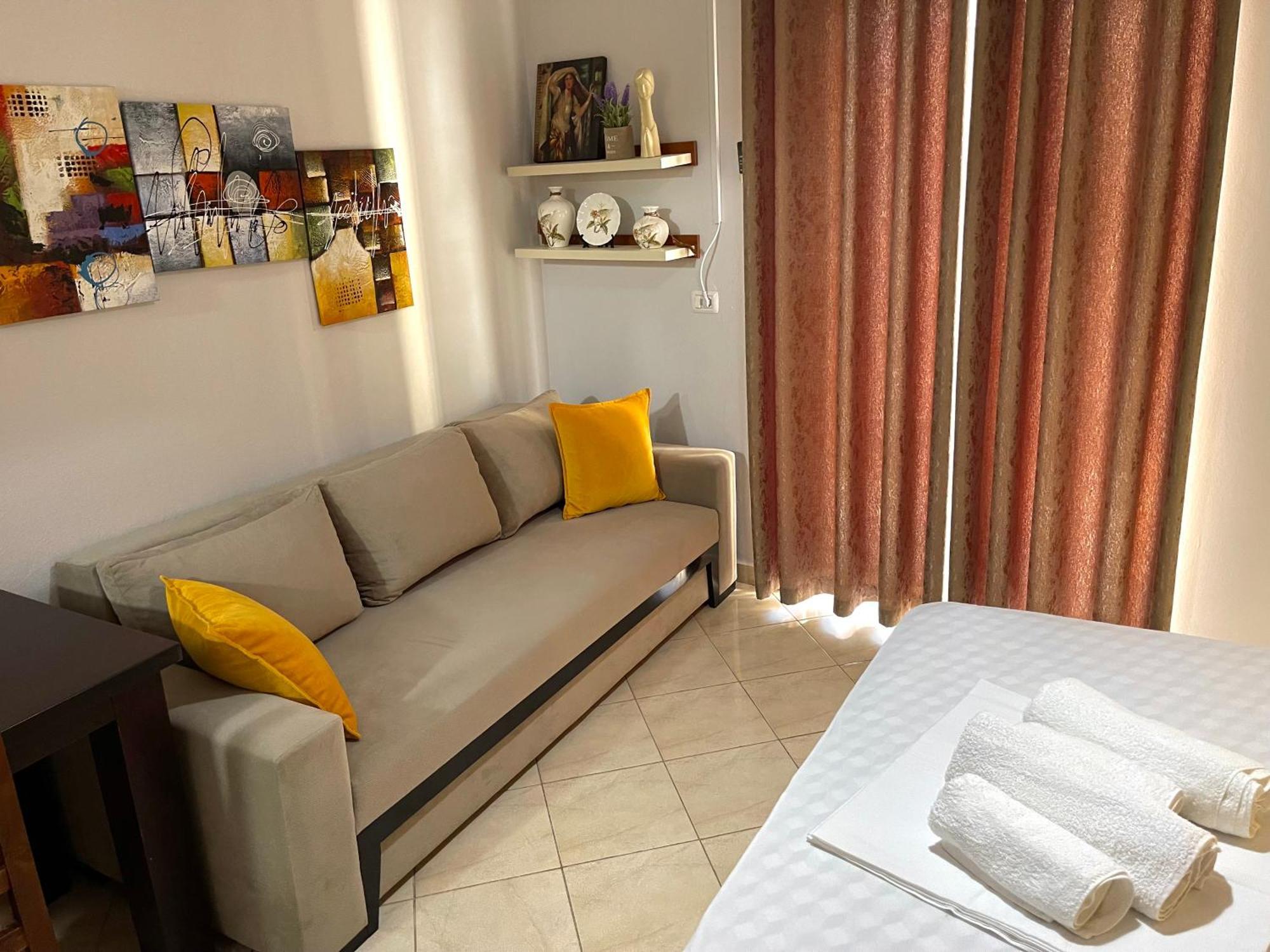 Melina Apartments Sarandë Buitenkant foto