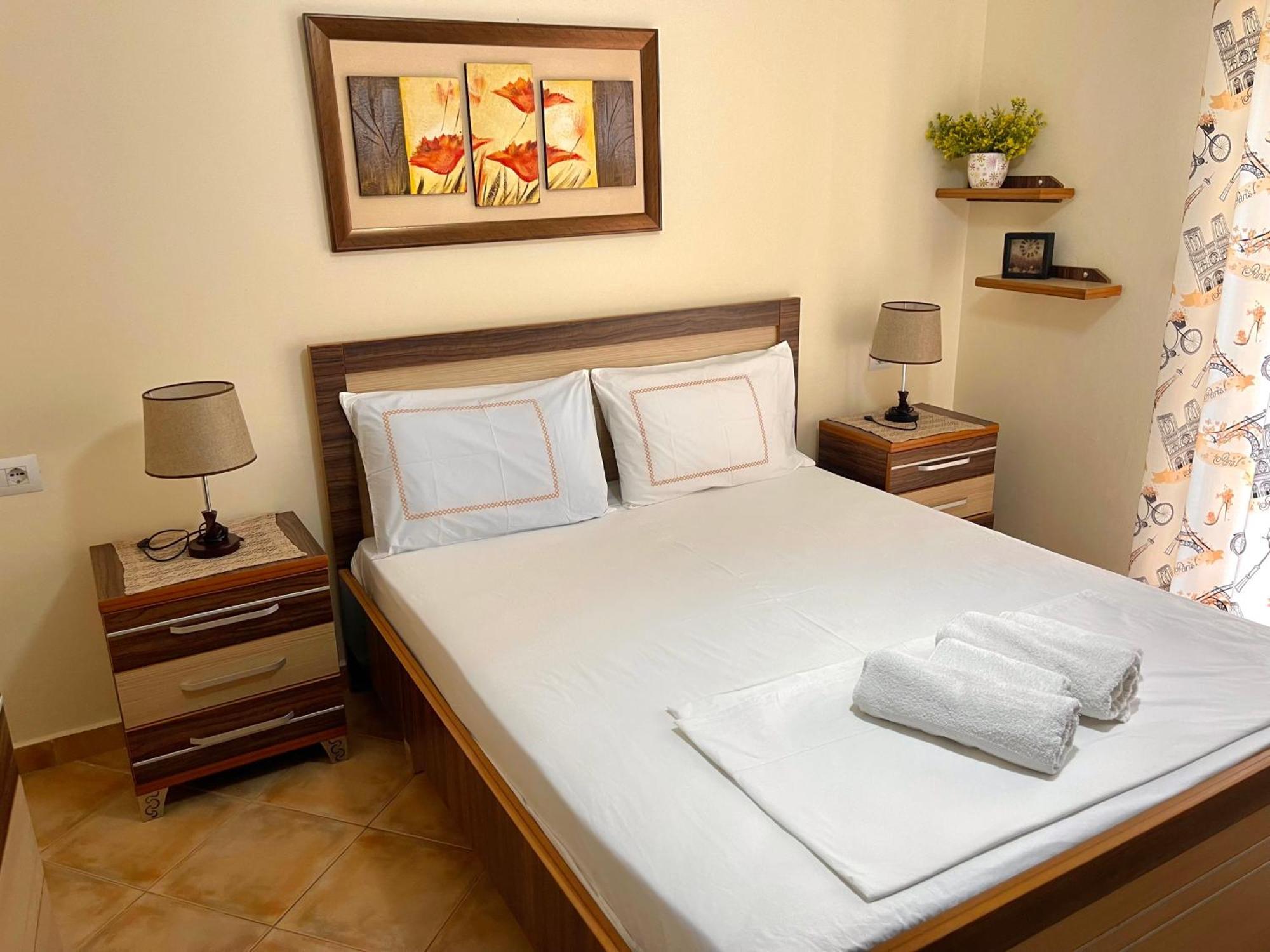 Melina Apartments Sarandë Buitenkant foto