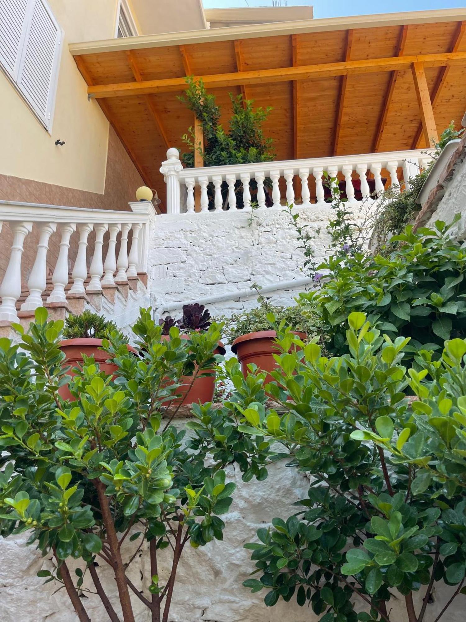 Melina Apartments Sarandë Buitenkant foto